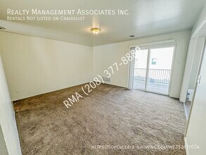 843 N White Barn Rd in Kuna, ID - Building Photo - Building Photo