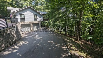 23 Chestnut Ridge Rd