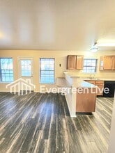 221 Fireball Dr in Clovis, NM - Building Photo - Building Photo