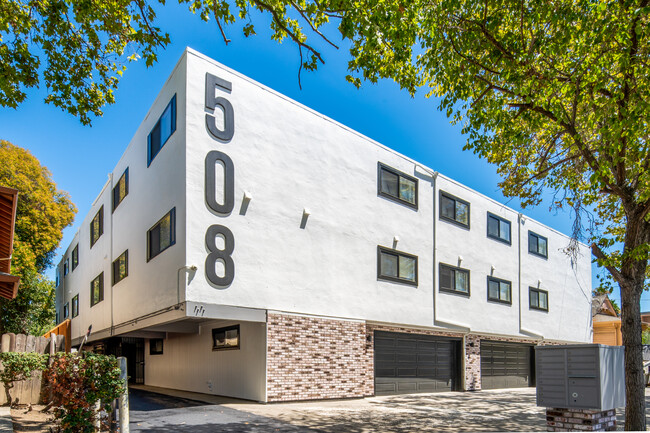 508 Apartments in San Jose, CA - Foto de edificio - Building Photo