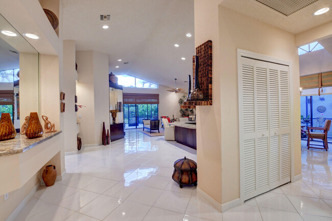 2187 NW 59th St in Boca Raton, FL - Building Photo - Building Photo