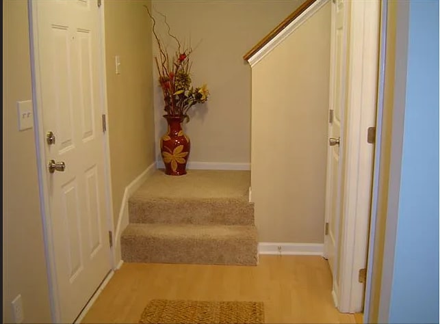 property at 25 Allenwood Ln