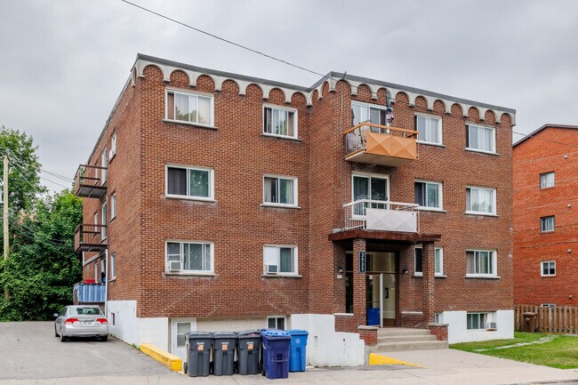 3535 Charles-Daoust Rue in Laval, QC - Building Photo - Building Photo