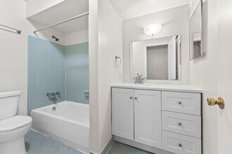 4221 Quarry Rd in Wyandotte, MI - Building Photo - Building Photo