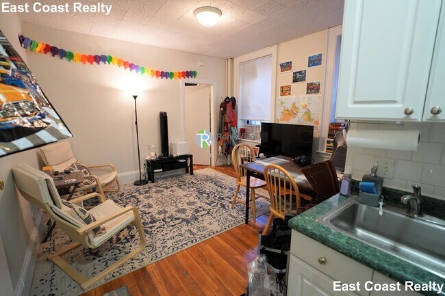 1455 Beacon St