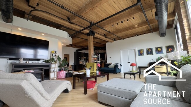 411 S Sangamon St, Unit 6D in Chicago, IL - Building Photo - Building Photo