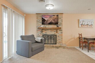 1621 Kavel Dr in Oklahoma City, OK - Building Photo - Building Photo