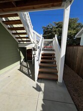 103 S Santa Rosa St-Unit -103 S Santa Rosa - 103 back house in Ventura, CA - Foto de edificio - Building Photo