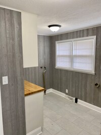 12216 Leavenworth Rd - 16