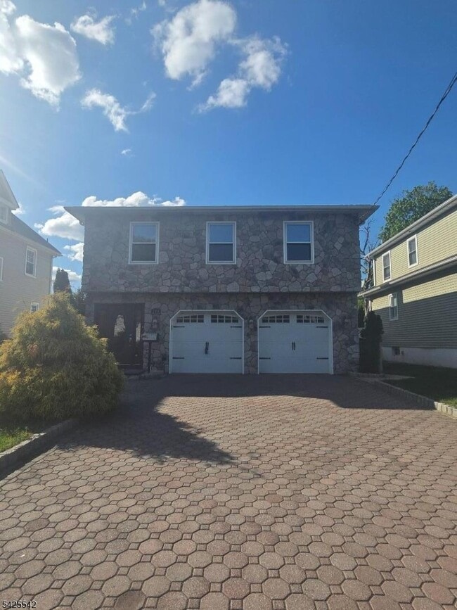 101 Bloomingdale Ave in Cranford, NJ - Building Photo - Building Photo