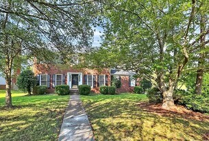 6629 Brenock Ln in Charlotte, NC - Building Photo