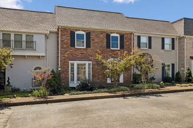 105 Foxborough Square W in Brentwood, TN - Foto de edificio - Building Photo