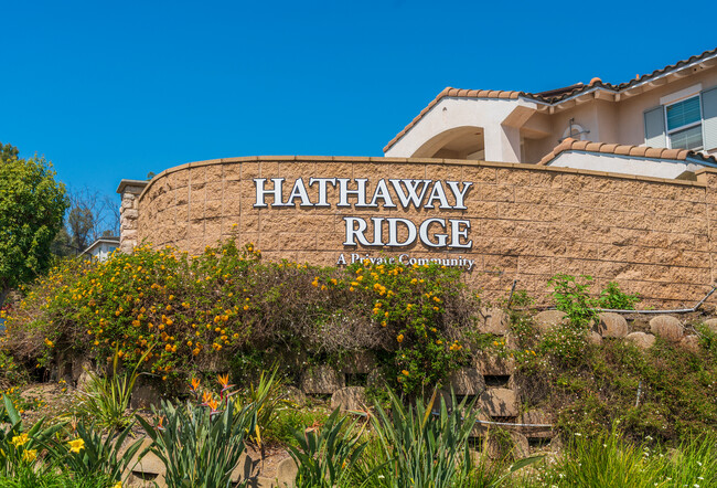 2895 Hathaway Ct in Signal Hill, CA - Building Photo - Building Photo