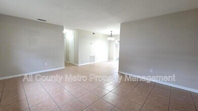 14 E Wallace St in Pine Castle, FL - Building Photo - Building Photo