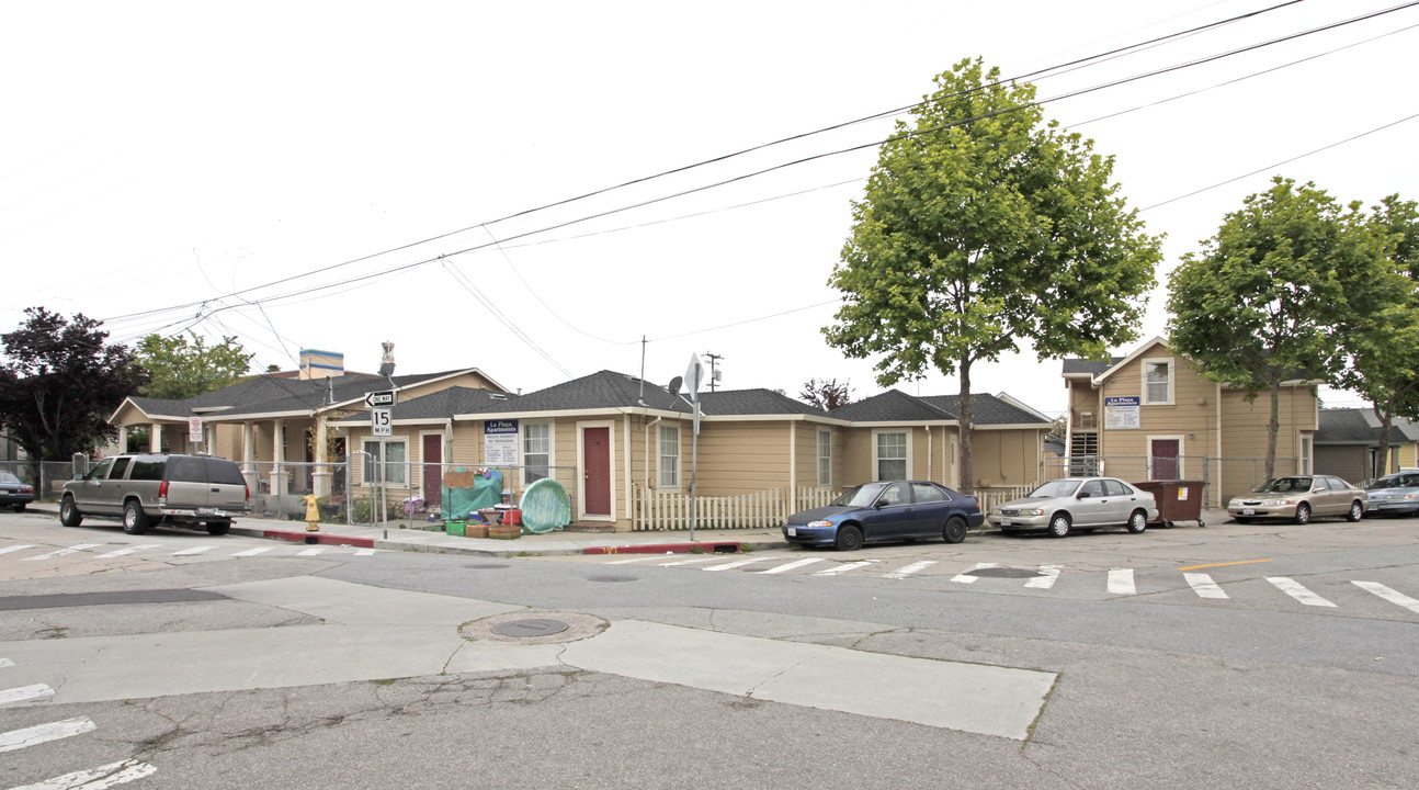 La Playa Apartments in Santa Cruz, CA - Building Photo