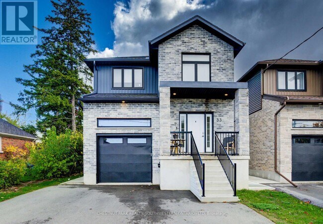 33 Second Ave. in Kitchener, ON - Building Photo - Building Photo