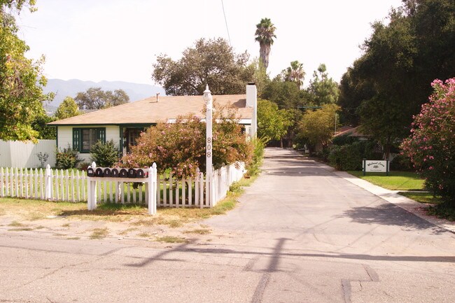 808 Drown Ave in Ojai, CA - Building Photo - Building Photo