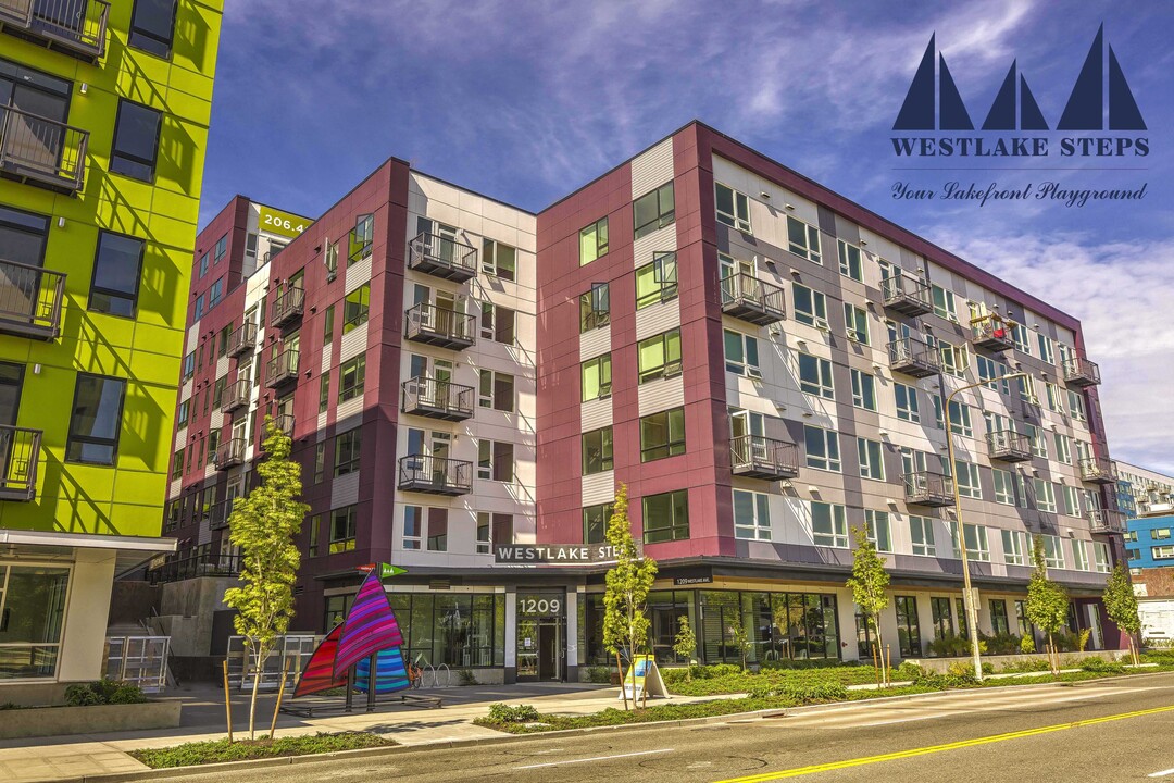 Westlake Steps in Seattle, WA - Foto de edificio