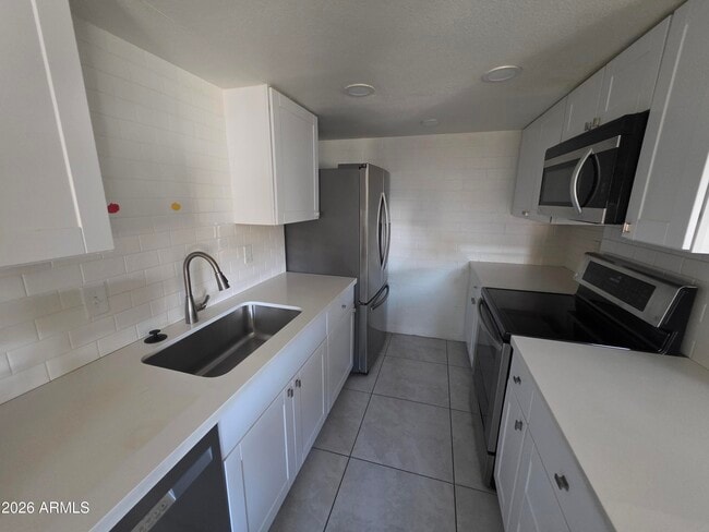 property at 948 S Alma School Rd