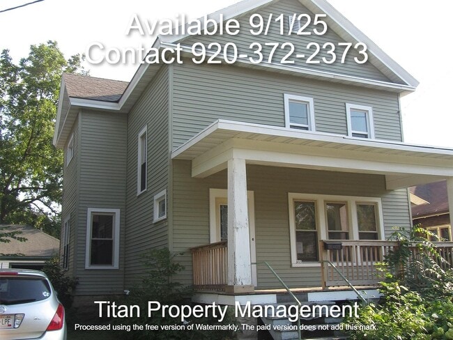 property at 415 W Irving Ave
