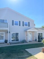 173 Emil Ct in Bartlett, IL - Building Photo