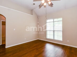 4607 Orange Tulip Dr in Memphis, TN - Foto de edificio - Building Photo