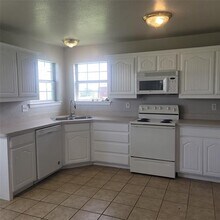 245 Whitfill Rd in Ennis, TX - Building Photo - Building Photo