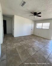 5716 Brownfield Dr, Unit C in Lubbock, TX - Building Photo - Building Photo