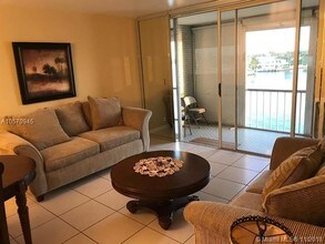 3020 Marcos Dr-Unit -S505 in Aventura, FL - Building Photo - Building Photo