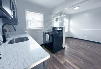Eden Green Townhomes in Columbus, OH - Building Photo - Building Photo