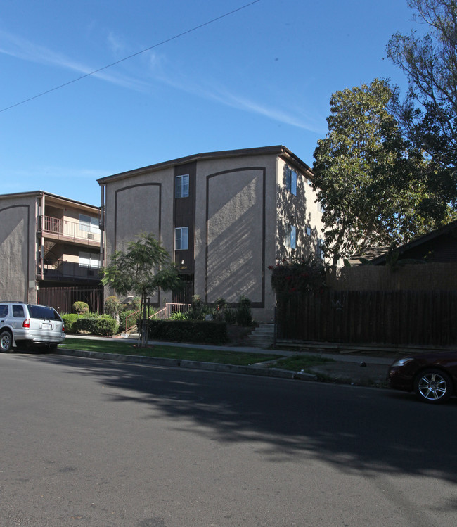 1804 Garfield Pl in Los Angeles, CA - Building Photo - Building Photo