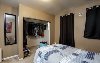 821 Billy Frank Jr. St-Unit -#101 in Bellingham, WA - Building Photo - Building Photo
