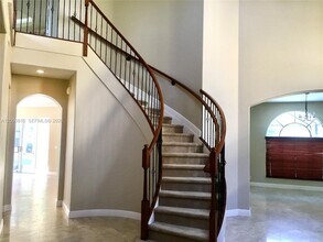 7477 NW 114th Terrace in Parkland, FL - Foto de edificio - Building Photo