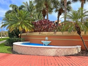 200 Uno Lago Dr, Unit 201 in Juno Beach, FL - Building Photo - Building Photo