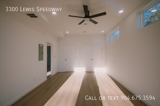 3300 Lewis Speedway in St. Augustine, FL - Building Photo - Building Photo