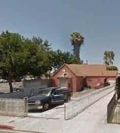 3327 Beechwood Ave in Lynwood, CA - Building Photo