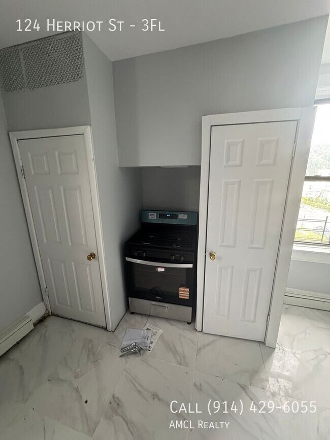 property at 124 Herriot St