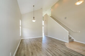 4454 Hawksley Pl in Wesley Chapel, FL - Building Photo - Building Photo