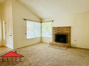 1029 Las Cruces Ave in Ridgecrest, CA - Building Photo - Building Photo