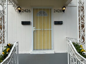 2426 Lamar Cir in Memphis, TN - Building Photo - Building Photo