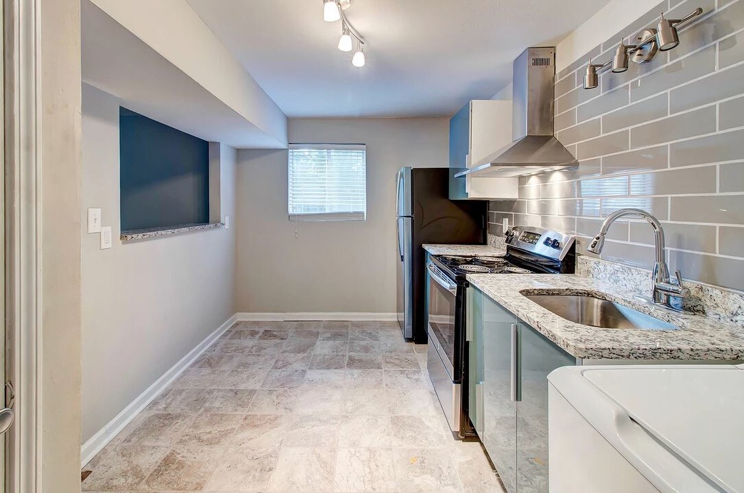 657 John Wesley Dobbs Ave NE-Unit -01 - ER TH in Atlanta, GA - Building Photo