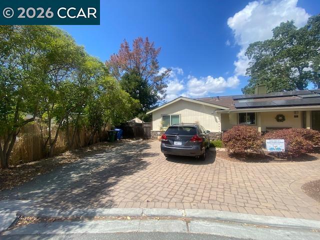 property at 12 Trina Ct
