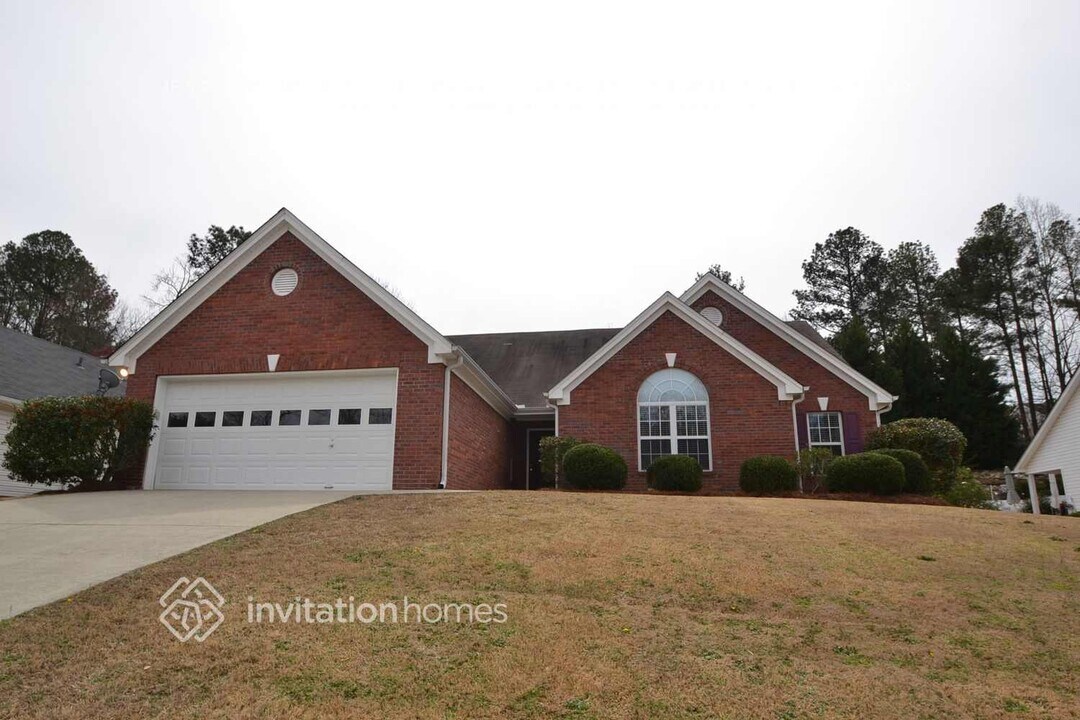 2110 Heatherton Rd in Dacula, GA - Building Photo
