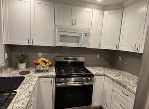 25713 Sycamore Pointe, Unit A1 in Lake Forest, CA - Building Photo - Building Photo