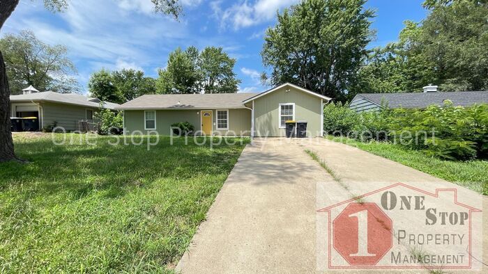 7306 E 109 Terrace in Kansas City, MO - Building Photo
