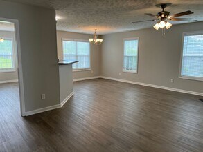 164 Edisto Ct in Raeford, NC - Building Photo - Building Photo