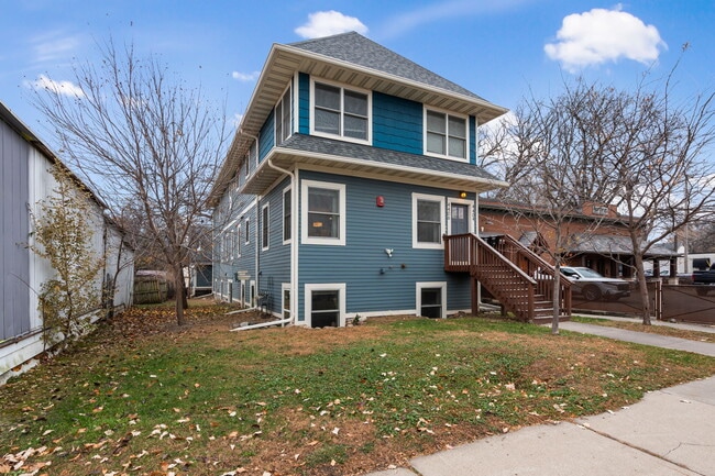 4406-1 Nicollet Ave, Unit 1 in Minneapolis, MN - Foto de edificio - Building Photo