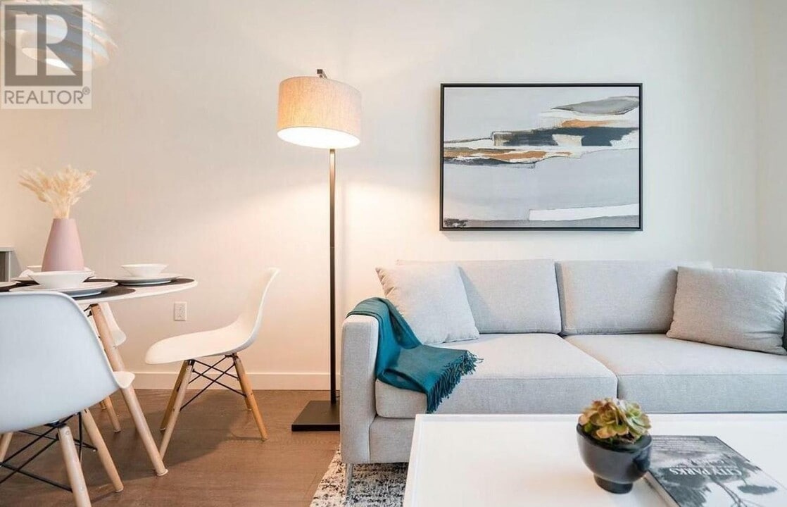 8080-8080 Nunavut Ln in Vancouver, BC - Building Photo
