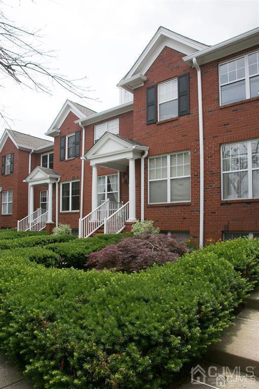 51 Center St in Metuchen, NJ - Building Photo - Building Photo