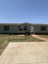 189 Zackary St in Oak Grove, KY - Building Photo